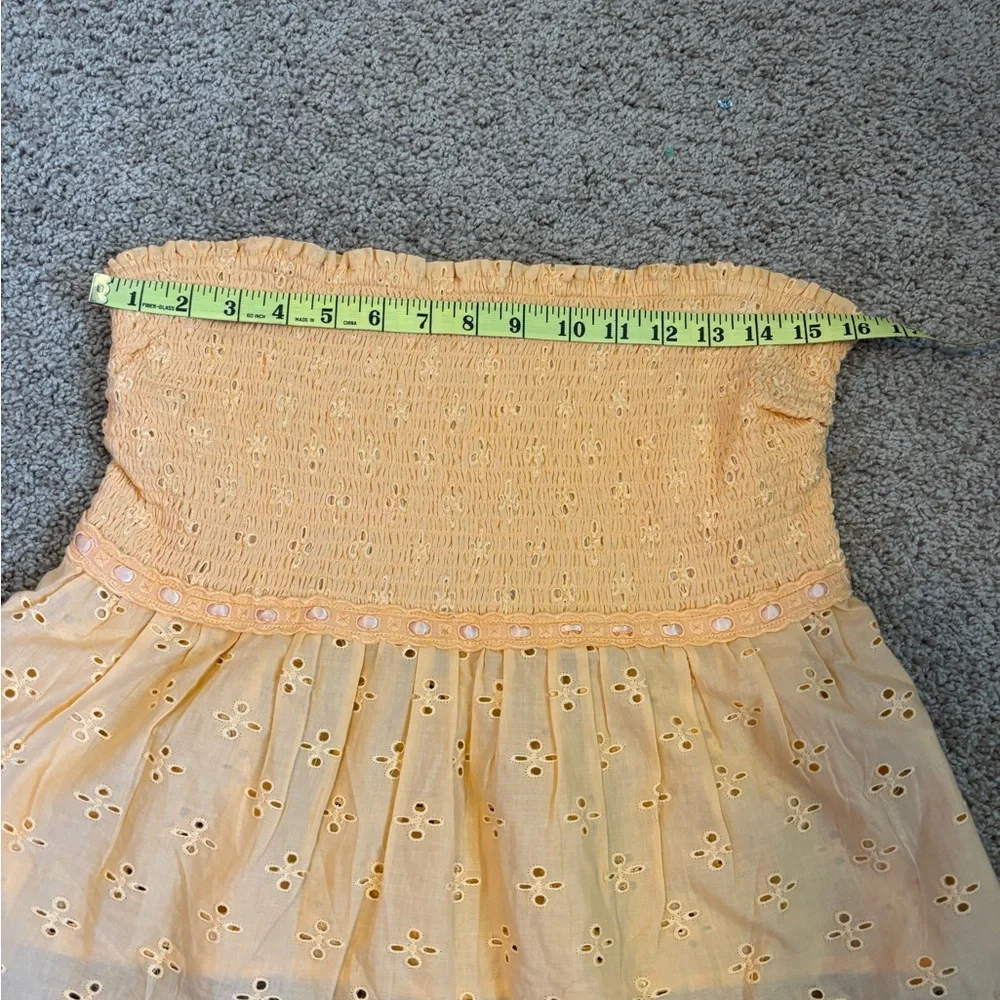 Strapless Eyelet Peplum Top Size Large - Picture 3 of 6